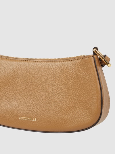 Coccinelle Pochette aus Leder  Hazel 2