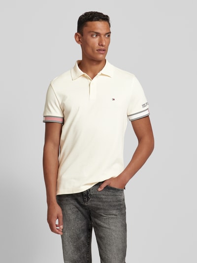 Tommy Hilfiger Koszulka polo o kroju slim fit z wyhaftowanymi logo model ‘FLAG CUFF’ Beżowy 4