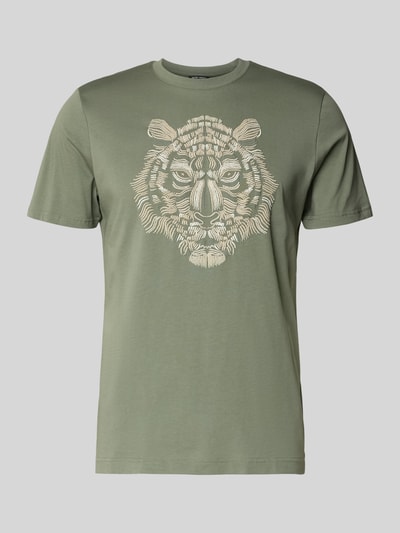 Produktfoto, T-Shirt mit Rundhalsausschnitt von Antony Morato, mieszanka bawełny i elastanu, krój regular fit, motyw, długość tyłu w rozmiarze M 69 cm, kolor khaki, duży nadruk z motywem na przodzie
