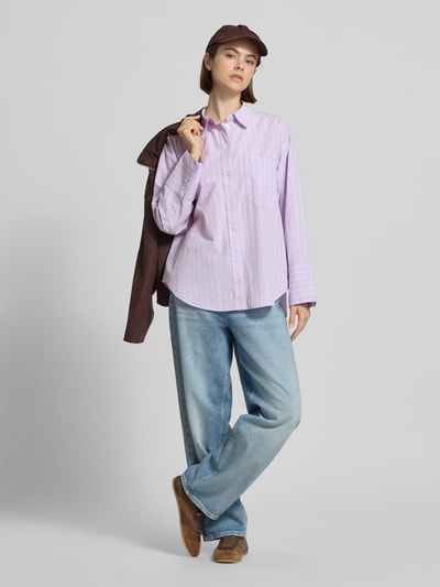 Gina Tricot Relaxed Fit Hemdbluse mit Brusttasche Lavender 1
