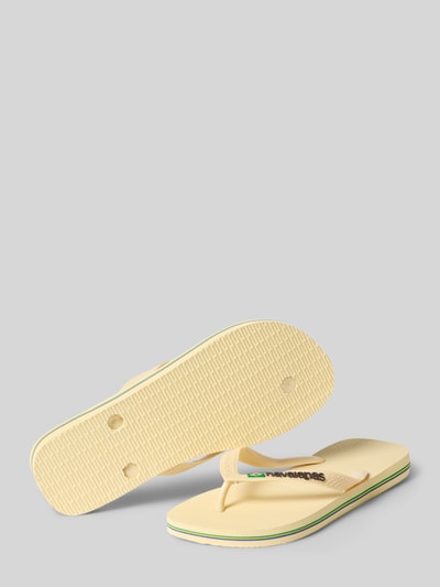 Produktfoto, beiger Flip-Flop mit Logo-Detail, abgerundete Passform, offene Ferse, Modell 'Brasil', Absatzhöhe 1 cm, Havaianas Damen
