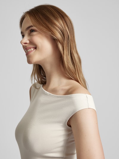 WEEKDAY Top im asymmetrischen Schnitt Offwhite 3