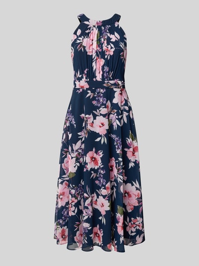 Produktfoto, Midikleid mit floralem Allover-Print von Christian Berg Cocktail in Dunkelblau mit Gelegte Falten, Taillierte Passform, Rundhalsausschnitt, Ärmelloses-Design und Nahtreißverschluss, Rückenlänge 115 cm, Brustweite 40 cm, Größe 36.