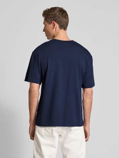 POMPEII BRAND T-Shirt mit Label-Print Dunkelblau 5