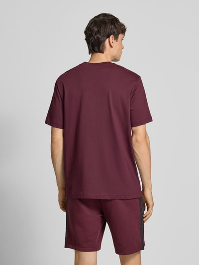 CHAMPION T-Shirt mit Logo-Stitchings und Rundhalsausschnitt Bordeaux 5