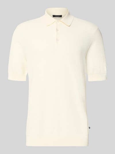 Produktfoto, Slim Fit Poloshirt aus Baumwoll-Mix in Strick-Optik von Matinique, cremefarben, kurze Ärmel, elastische Abschlüsse, strukturierte Oberfläche