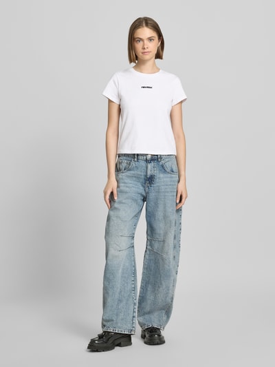 Review T-Shirt mit Label-Stitching und Rundhalsausschnitt Weiss 1