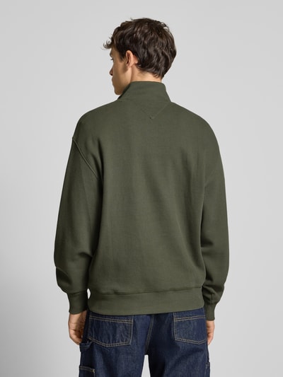 Tommy Jeans Bluza z kołnierzem o kroju relaxed fit z czystej bawełny Ciemnozielony 5