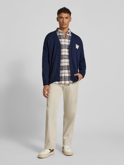 Wood Wood Strickjacke aus Lammwolle mit V-Ausschnitt Modell 'Tay' Marine 1