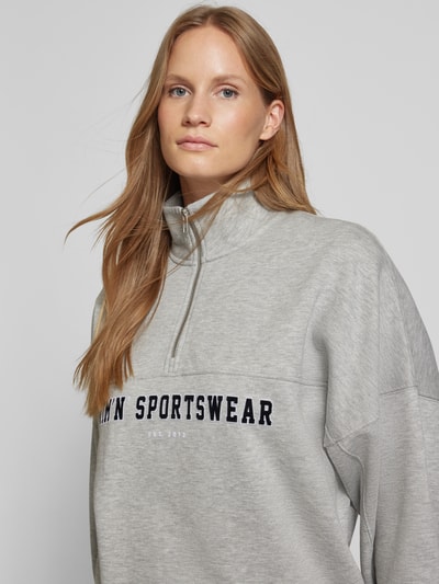 AIMN Sweatshirt mit Label-Print Modell 'Varsity' Mittelgrau Melange 3