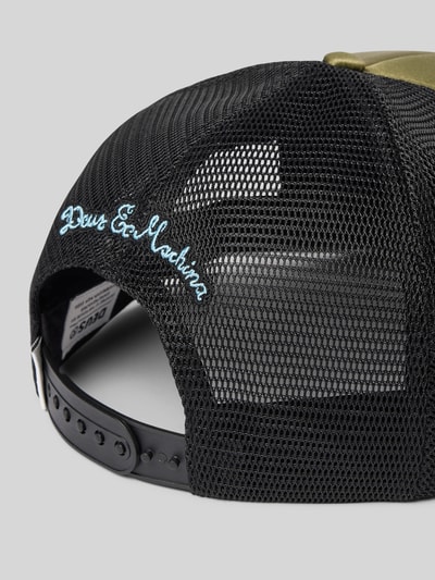 DEUS EX MACHINA Trucker Cap mit Label-Badge Modell 'Luxx' Oliv 3
