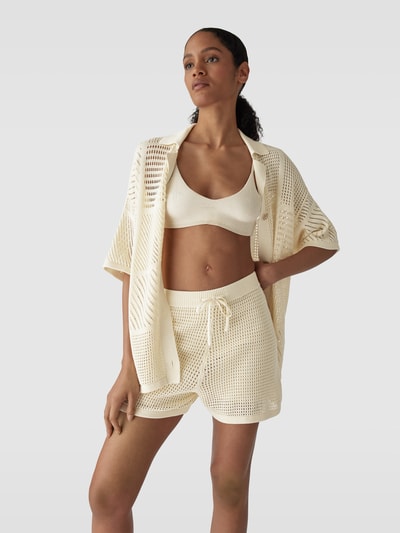 Nanushka Shorts mit Lochmuster Modell 'JAEL' Offwhite 6