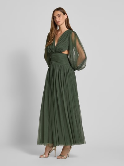 LACE & BEADS Avondjurk met V-hals en cut-outs Olijfgroen - 1