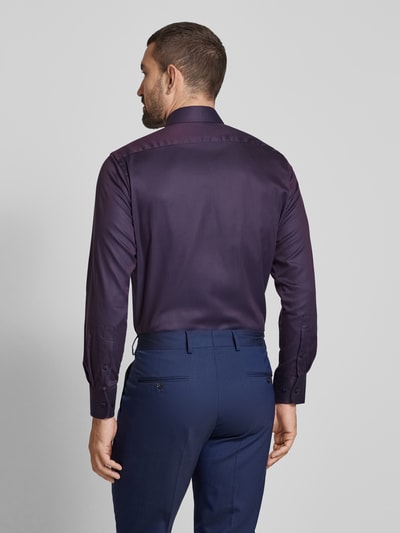 Christian Berg Men Regular Fit Business-Hemd mit Kentkragen Aubergine 5