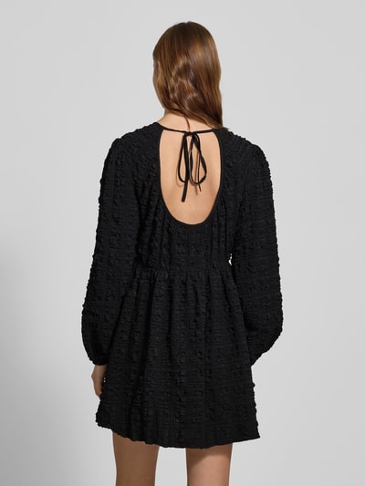 Gina Tricot Sukienka mini z wiązaniem z tyłu Czarny 5