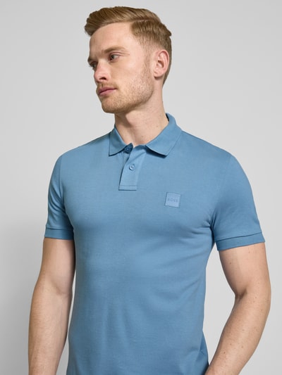 BOSS Orange Poloshirt met labeldetail, model 'Passenger' Bleu - 3