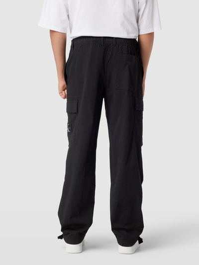 Calvin Klein Jeans Spodnie cargo z nakładanymi kieszeniami Czarny 5