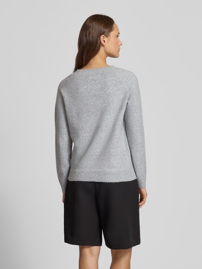 Only Sweter z dzianiny o kroju regular fit z raglanowymi rękawami model ‘RICA’ Jasnoszary melanż 5