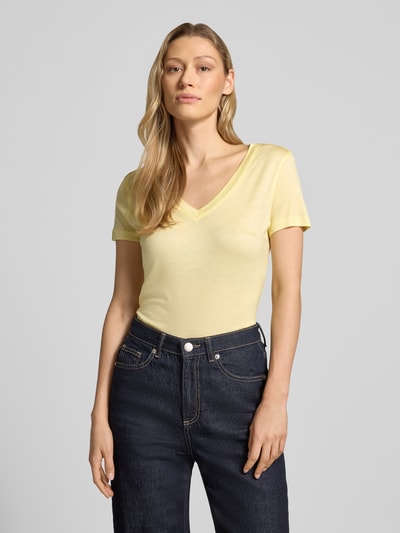 GUESS Slim Fit T-Shirt aus reinem Lyocell GELB 4