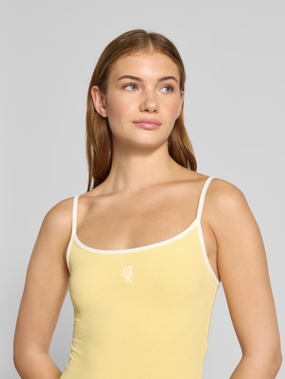 LeGer by Lena Gercke Korte top met labelstitching, model 'Ela' Lichtgeel - 3