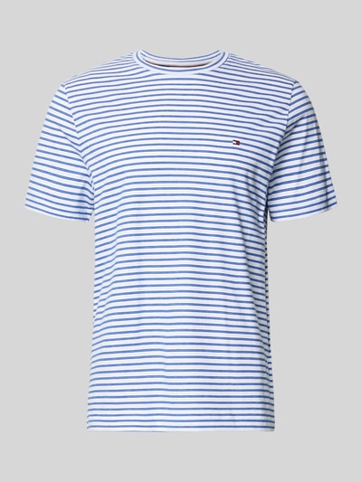 Produktfoto, Regular Fit T-Shirt aus reiner Baumwolle von Tommy Hilfiger, Optik:Allover-Muster, gestreift, Logo-Stitching, Rundhals, Kurzarm, Herren T-Shirt.