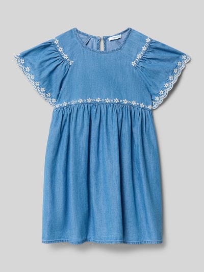 Productfoto, Tailliertes Freizeitkleid aus Baumwoll-Lyocell-Mix van Mayoral, denimlook, bloemenborduursel, knielang, ronde hals, kapmouwen, sleutelgatsluiting.