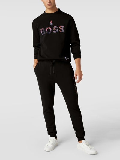 BOSS Orange Sweatshirt mit Label-Schriftzug Modell 'Windmill' BOSS x NBA Black 1