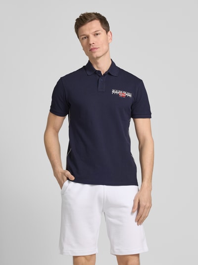 Napapijri Slim Fit Poloshirt mit Label-Print Modell 'AYLMER' Marine 4