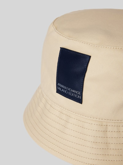 ARMANI EXCHANGE Bucket Hat mit Label-Badge Sand 2