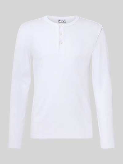 Produktfoto, T-Shirt in Ripp-Optik mit Rundhalsausschnitt von Jake*s, Mieszanka bawełny i elastanu, krój slim fit, efekt prążkowania, okrągły dekolt, długość tyłu w rozmiarze M: 56 cm