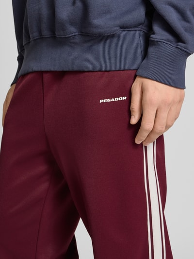 Pegador Wide fit trackpants met logo-applicatie, model 'Viro' Bordeaux - 3