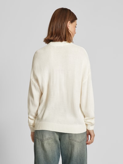 Review Oversized Strickpullover mit Rundhalsausschnitt Offwhite 5