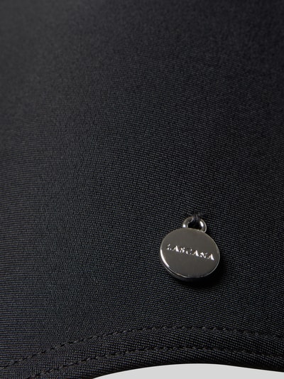 Produktfoto, schwarzer Slim Fit Badeanzug mit Rückenausschnitt Modell 'Elena' von LASCANA aus Elastischer-Material-Mix mit Logo-Detail, feine Textur.