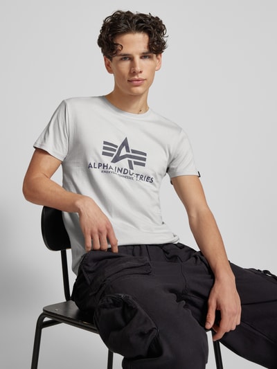 Alpha Industries T-Shirt mit Label-Print Hellgrau 3