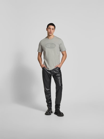 Diesel T-Shirt mit Label-Detail Hellgrau 1