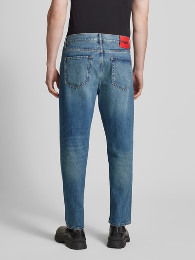 HUGO Relaxed Tapered Fit Jeans im 5-Pocket-Design Modell '838' Hellblau 5