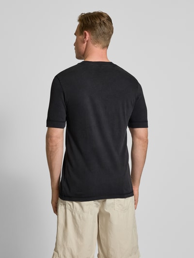 Drykorn T-Shirt mit geripptem Rundhalsausschnitt Modell 'RAPHAEL' Black 5