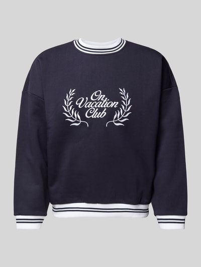 On Vacation Sweatshirt mit Label-Print Modell 'Laurel' Marine 1