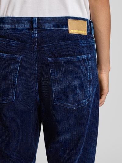 Armedangels Loose Fit Hose aus Cord Modell 'HAAYI INDIGO CORD' Jeansblau 3