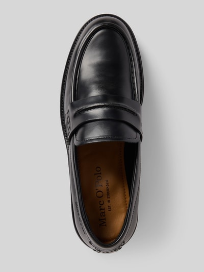 Produktfoto, schwarzer Loafer aus echtem Rindsleder Modell 'Phil' von Marc O'Polo, glatte Oberfläche, sichtbare Nähte, Herren Loafer von Marc O'Polo