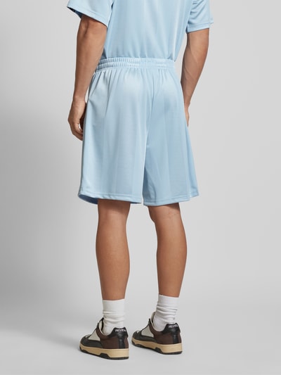 KARL KANI Shorts mit Streifenmuster Hellblau 5