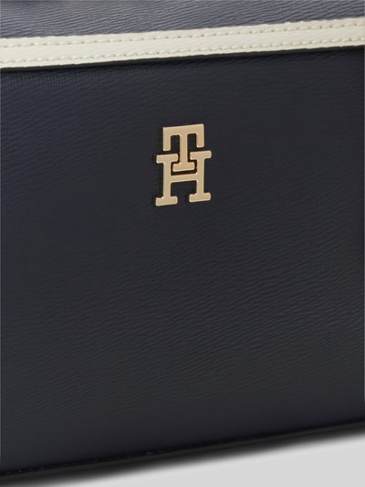 Tommy Hilfiger Henkeltasche in Leder-Optik Modell 'TH GRACE SHOULDER BAG' Dunkelblau 3
