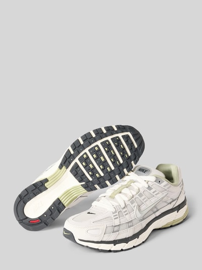 Nike Sneaker mit Logo-Detail Hellgrau 4