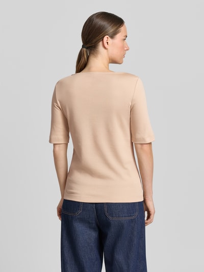Christian Berg Woman T-Shirt mit U-Boot-Ausschnitt Mud 5