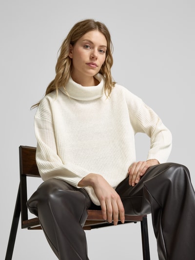 Vero Moda Sweter z dzianiny o kroju oversized z szerokim golfem model ‘ZIA’ Écru 3