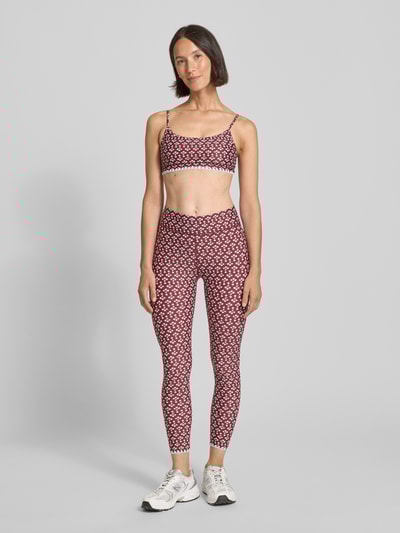 The Upside Bralette met stitchingdetails Bordeaux - 1