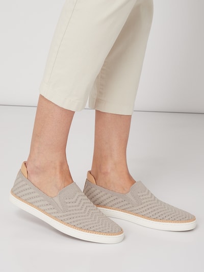 UGG Slip-On Sneaker 'Sammy Chevron' aus Textil  Beige 3