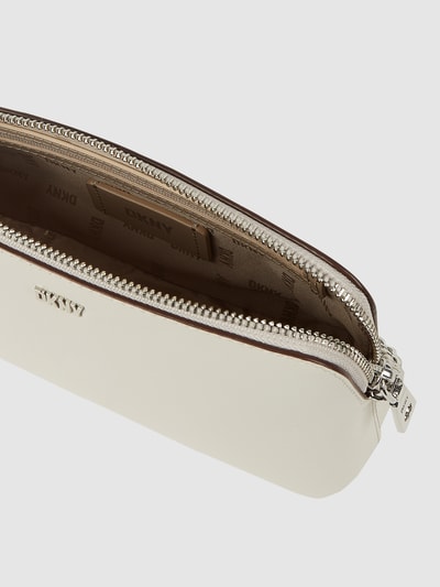 DKNY Crossbody Bag aus Leder Modell 'Bryant-Dome' Ecru 3