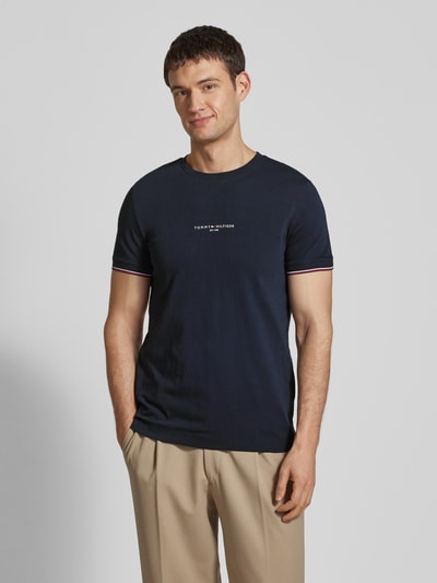 Tommy Hilfiger T-Shirt mit Label-Print Marine 4