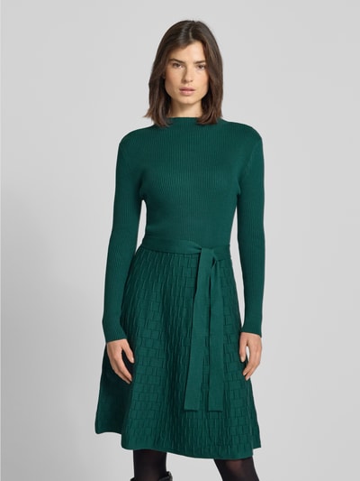 Apricot Kleid aus Viskose-Mix in Strick-Optik Dunkelgruen 4